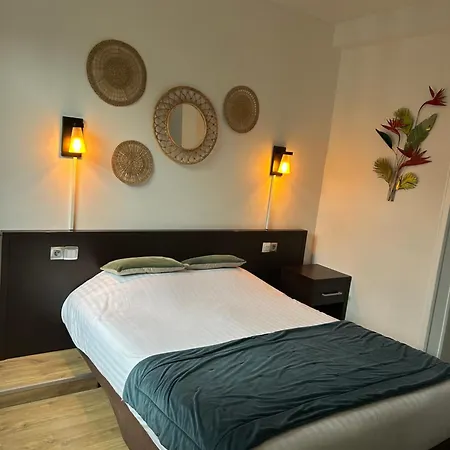 فندق Les Inities