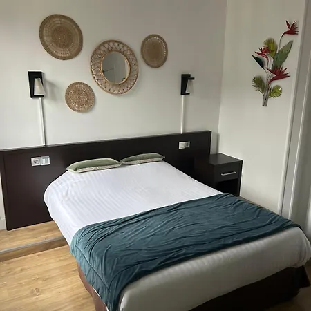 Les Inities Hotel 2*