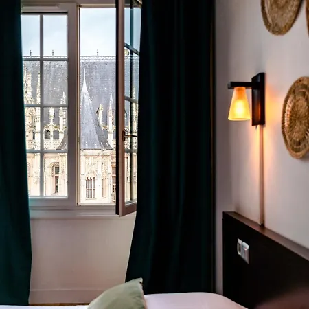Les Inities Hotell