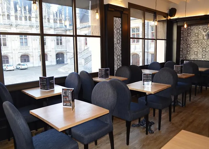 Les Inities Hotel 2*